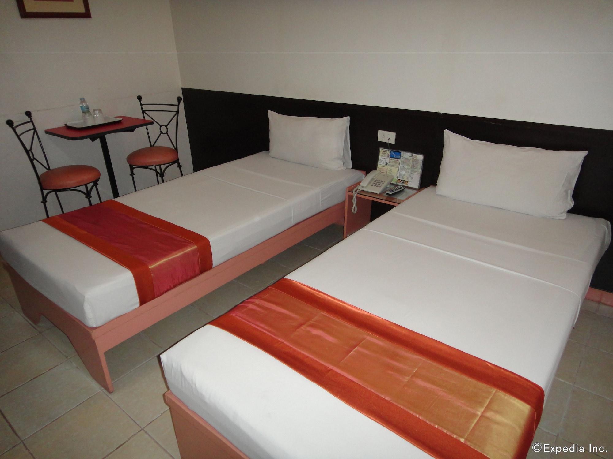 Hotel Pier Cuatro Cebu Екстериор снимка