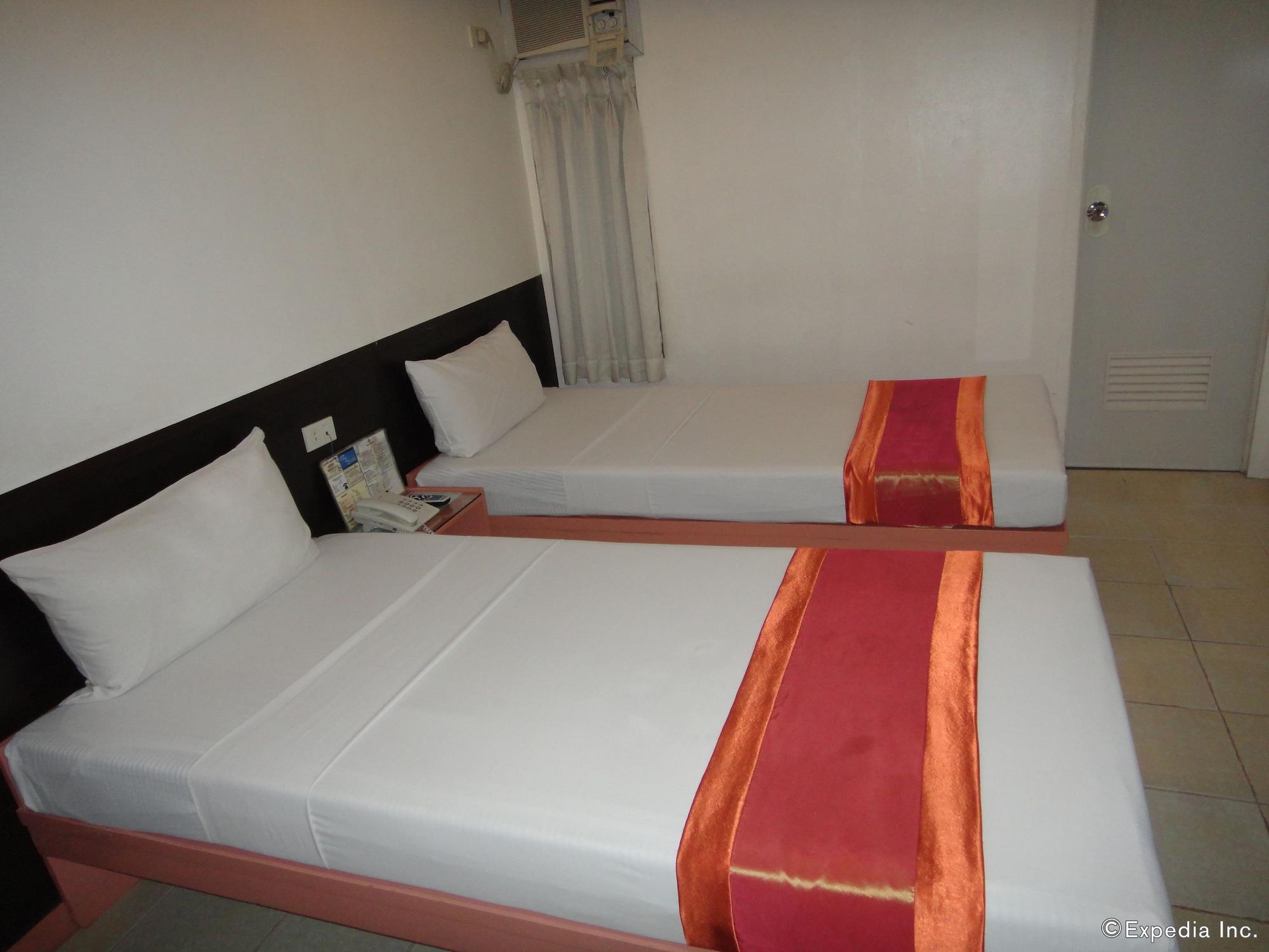 Hotel Pier Cuatro Cebu Екстериор снимка