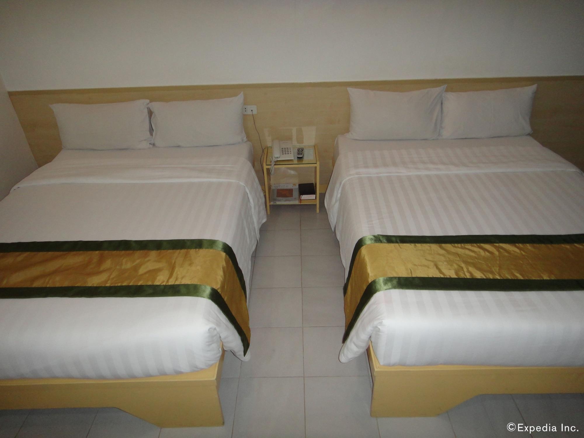 Hotel Pier Cuatro Cebu Екстериор снимка