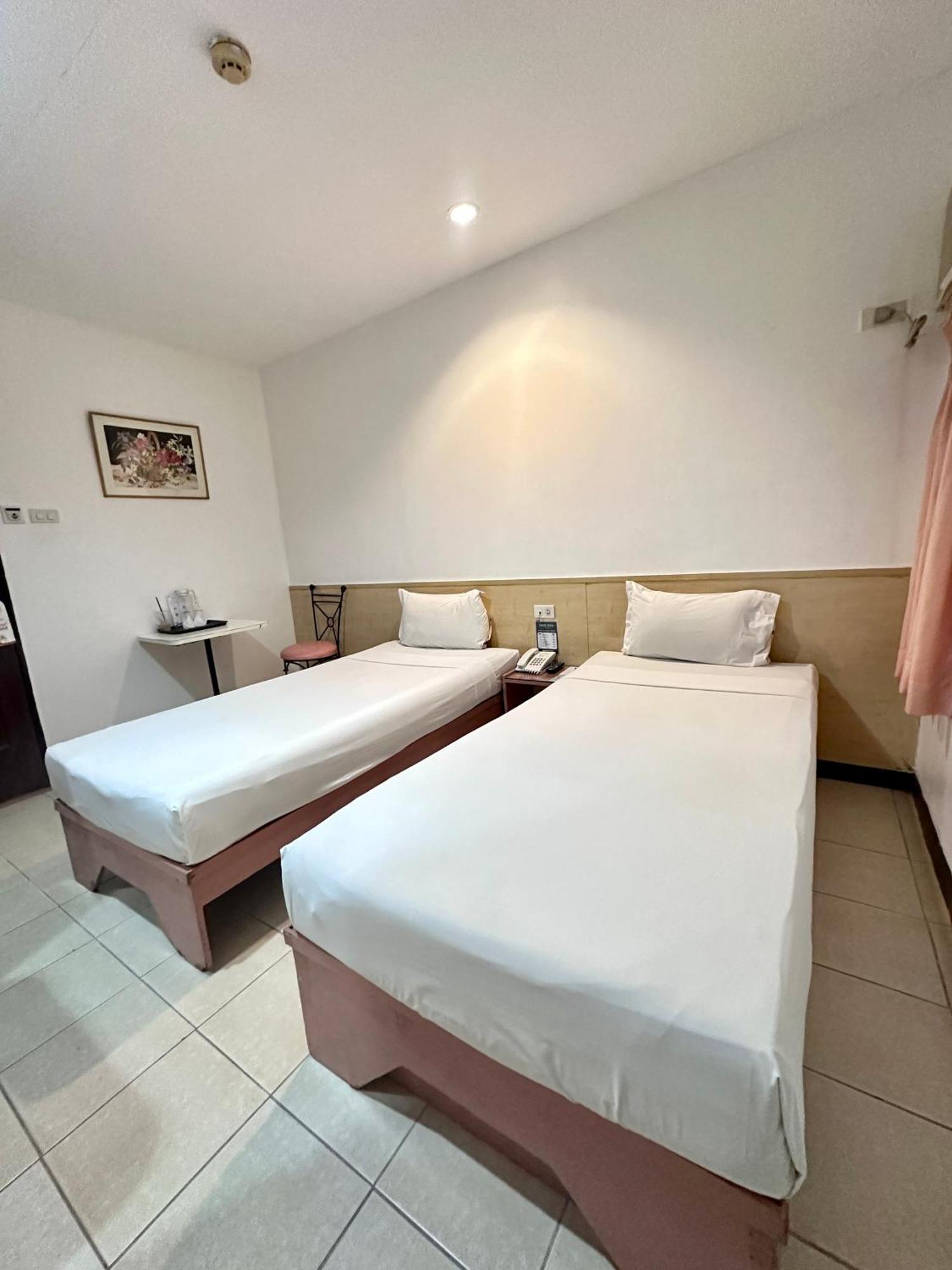 Hotel Pier Cuatro Cebu Екстериор снимка